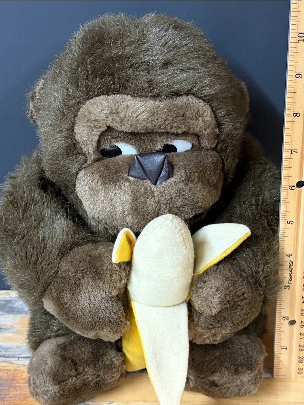Vintage Brown & White Gorilla Side Eyes Plush Stuffed Animal Holding Banana RARE